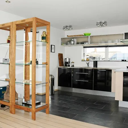 Ferienhaus Three-bedroom Holiday In 40