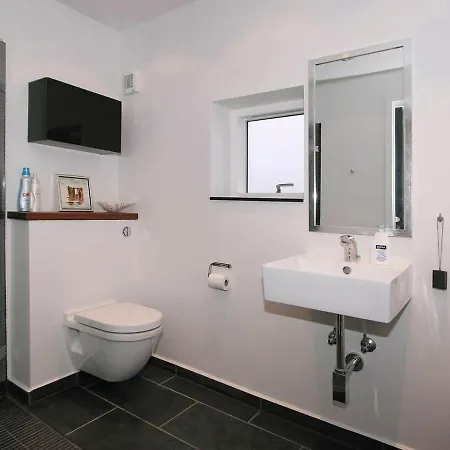 Ferienhaus Three-bedroom Holiday In 40